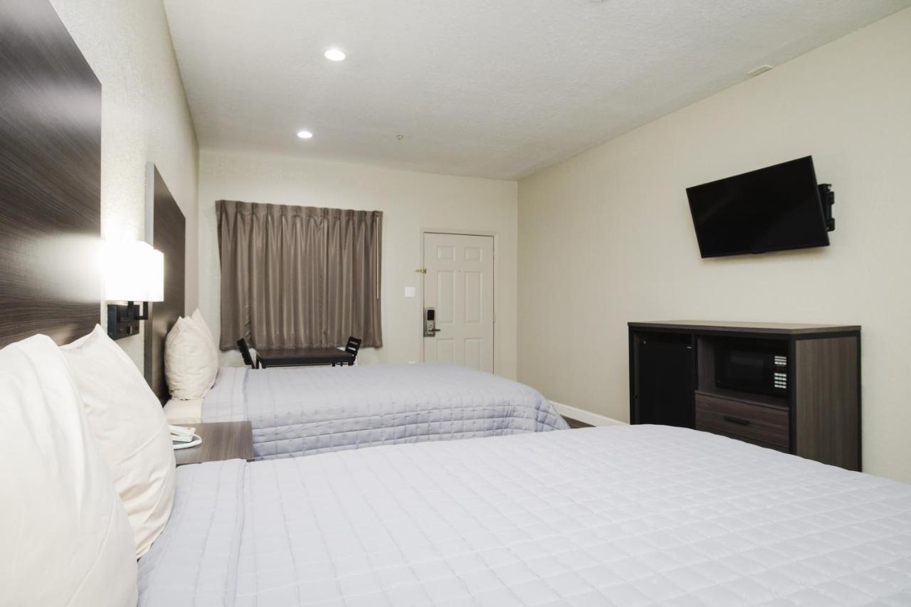 Winchester Inn And Suites Humble/Iah/North Houston Exterior foto